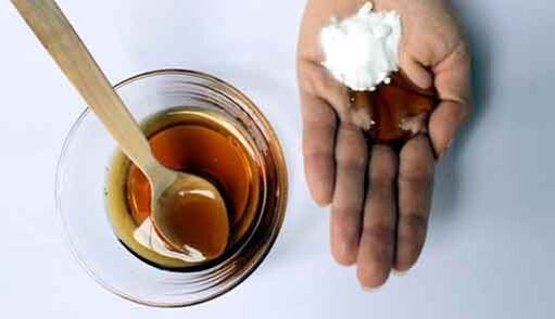 A mixture of soda dust with honey to increase member